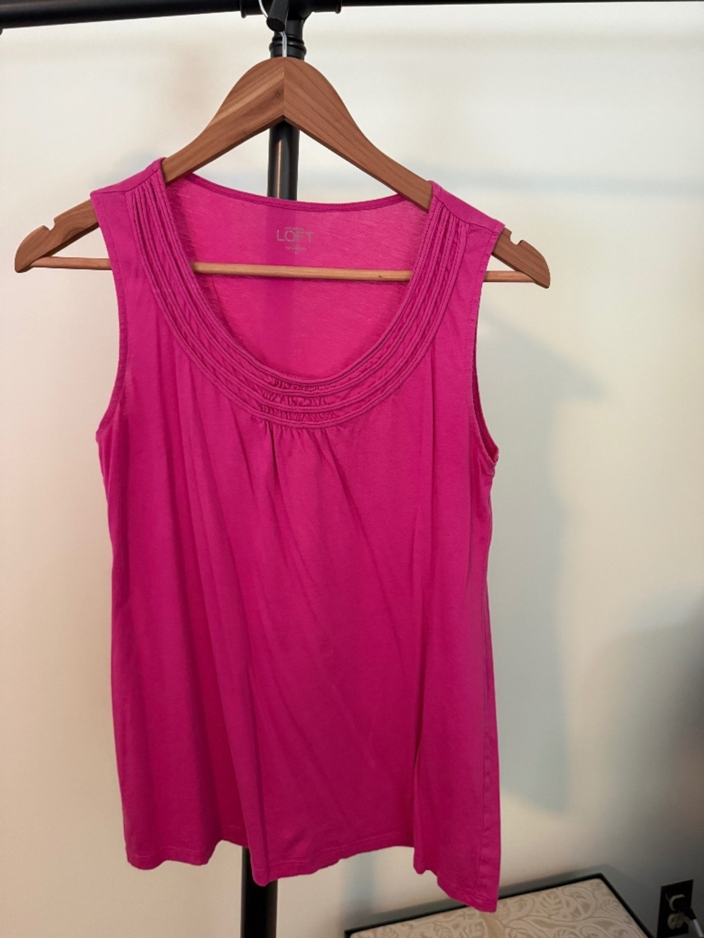LOFT Vibrant Pink Pleated Scoop Neck Tank Top